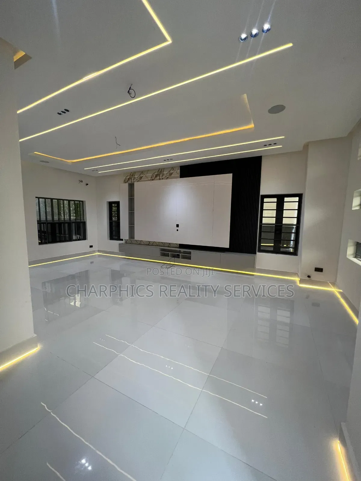 5bdrm Duplex in Ajah for sale in Ajah