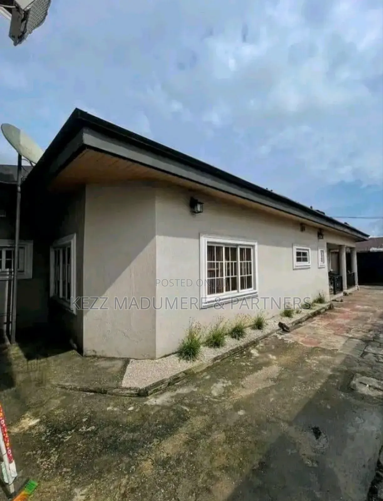 3bdrm Bungalow in Dr Peter Odili , for sale in Trans Amadi