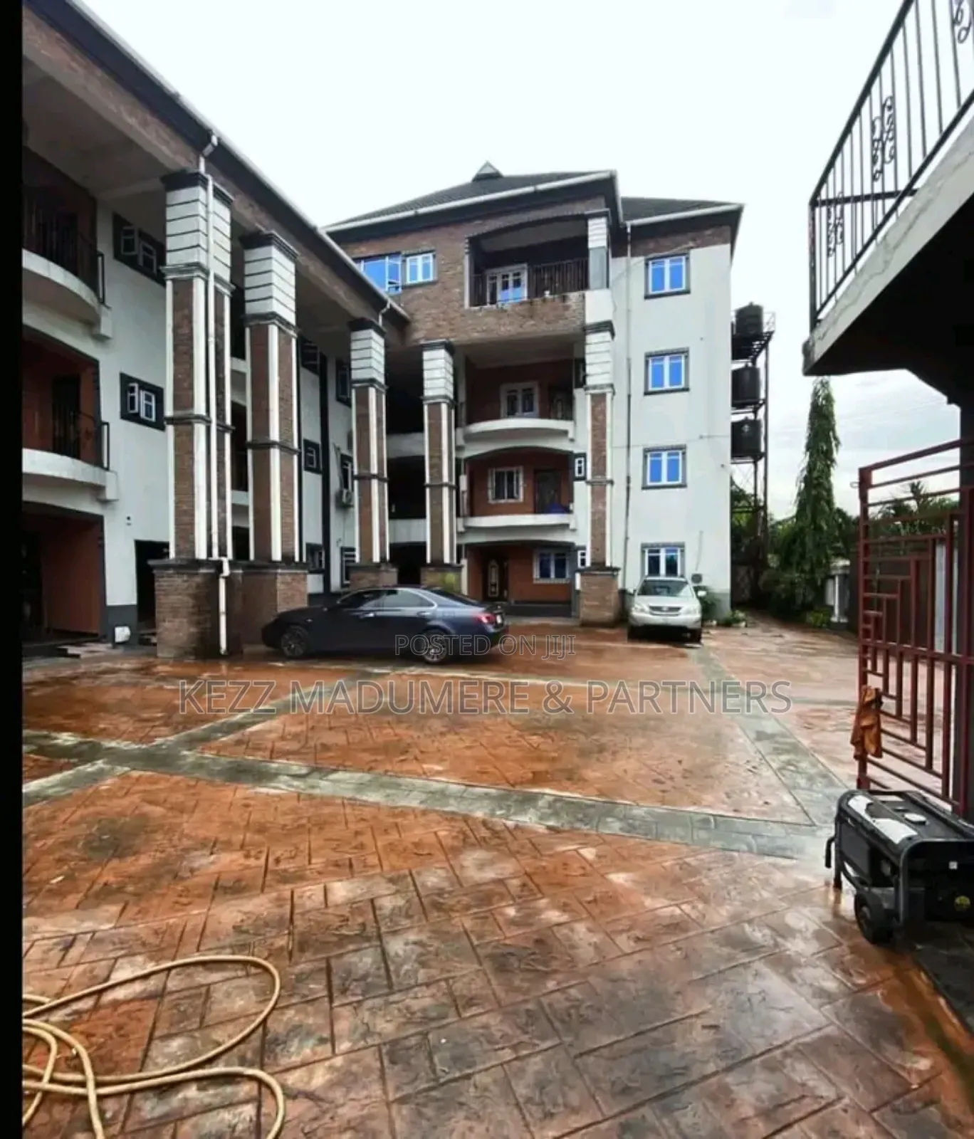 13bdrm Block of Flats in Shell Cooperative, Port-Harcourt for sale in Port-Harcourt