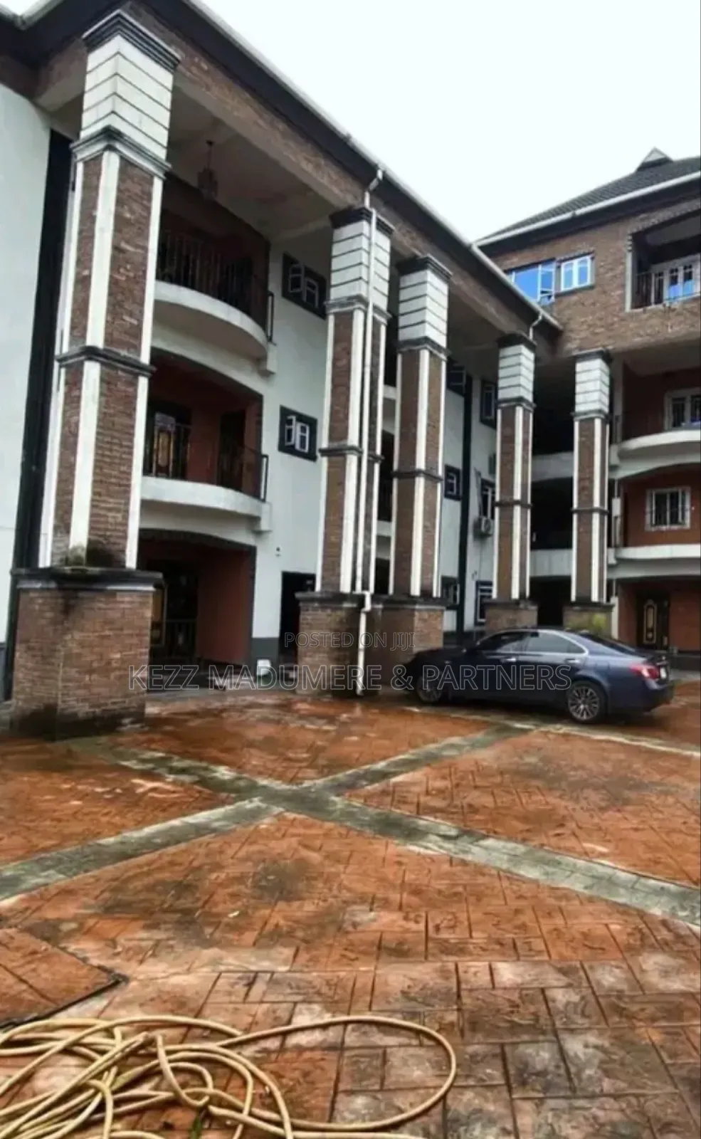 13bdrm Block of Flats in Shell Cooperative, Port-Harcourt for sale in Port-Harcourt