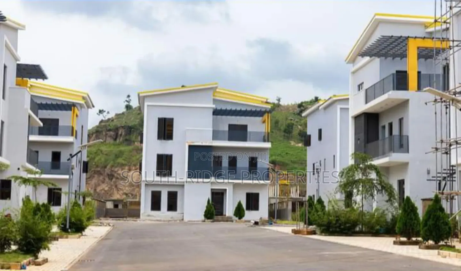 5bdrm Duplex In Cosgrove Estate, Katampe For Sale in Katampe