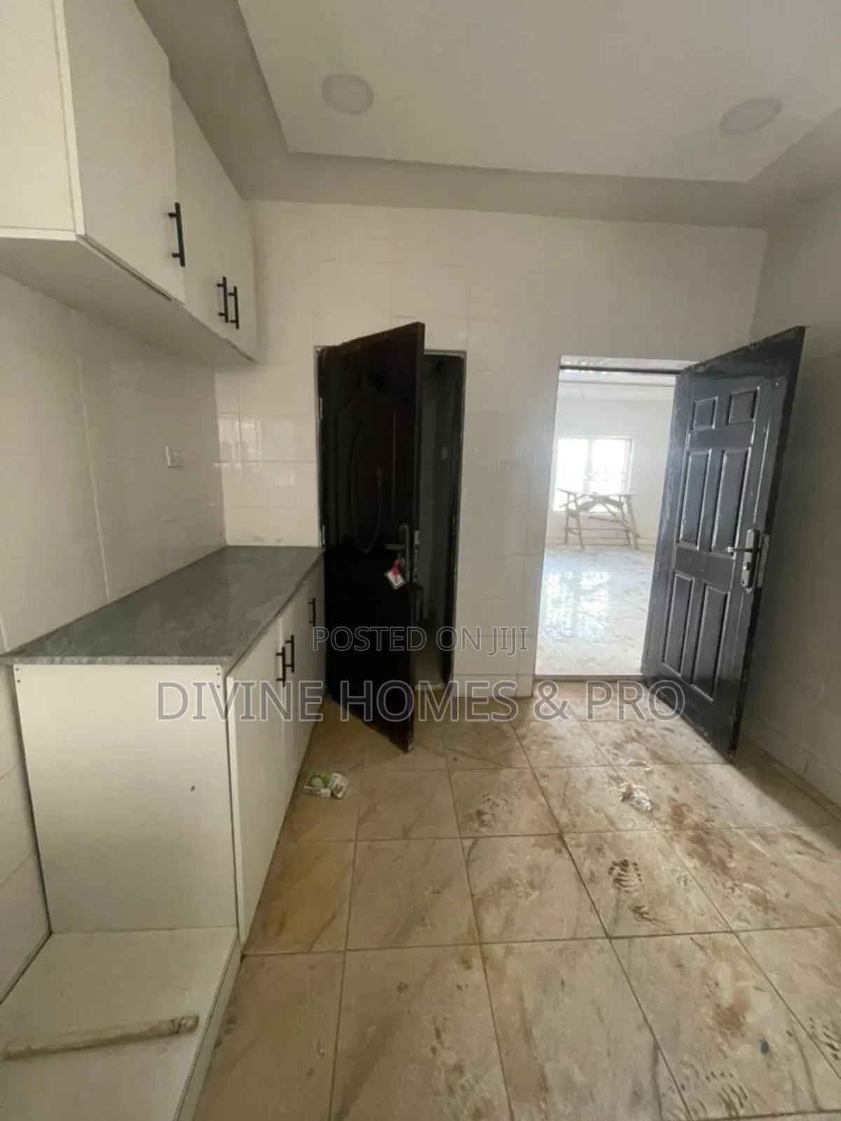 4bdrm Duplex in Life Camp for sale in Life Camp
