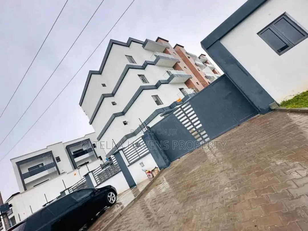 Furnished 4bdrm Apartment in Jahi for sale in Jahi