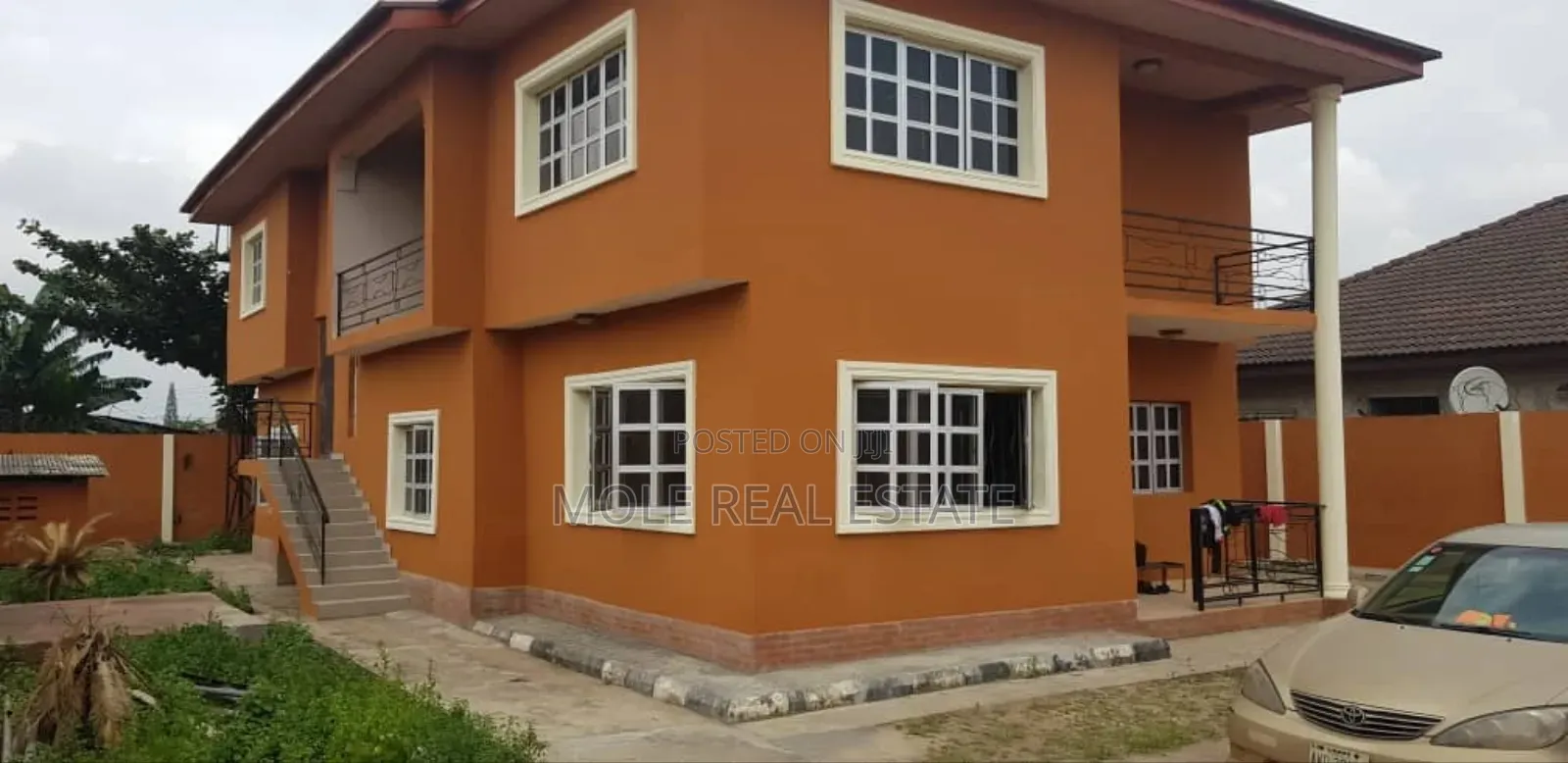 Block of Flats at Iseyin Mowe Almost New in Age Mowo
