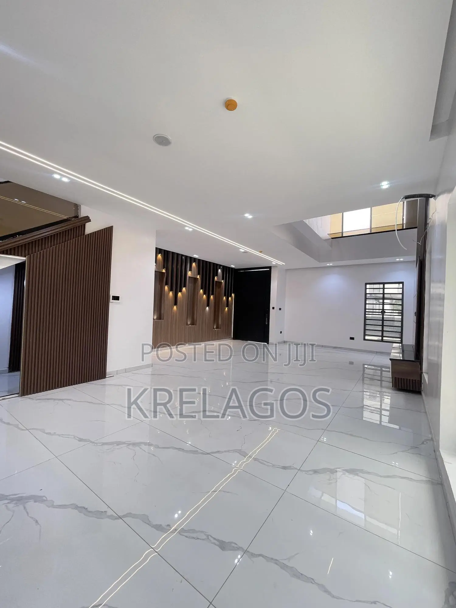 5bdrm Duplex In Megamound Estate, Lekki For Sale in Ikota