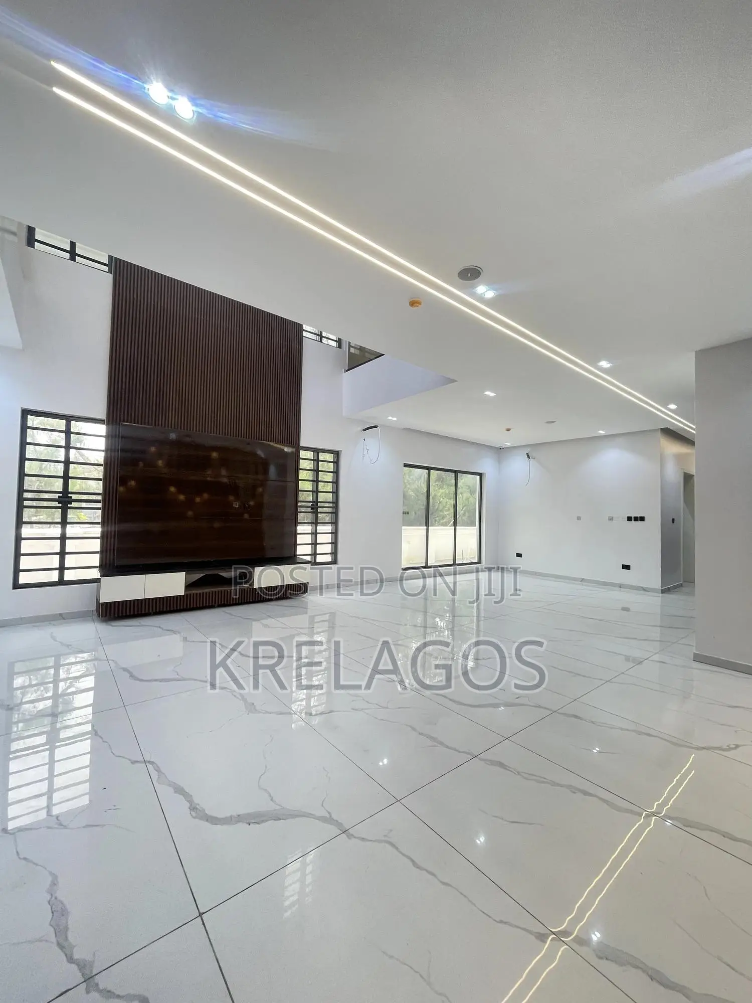 5bdrm Duplex In Megamound Estate, Lekki For Sale in Ikota