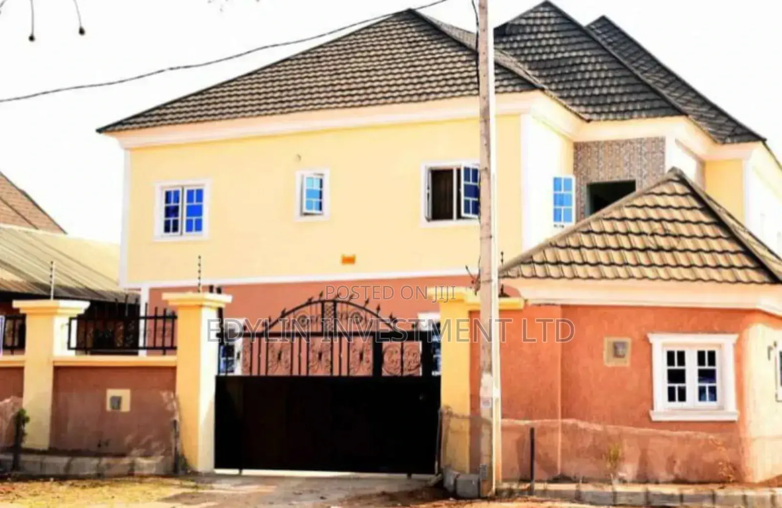 4bdrm Bungalow in Sabon Lugbe for sale in Sabon Lugbe