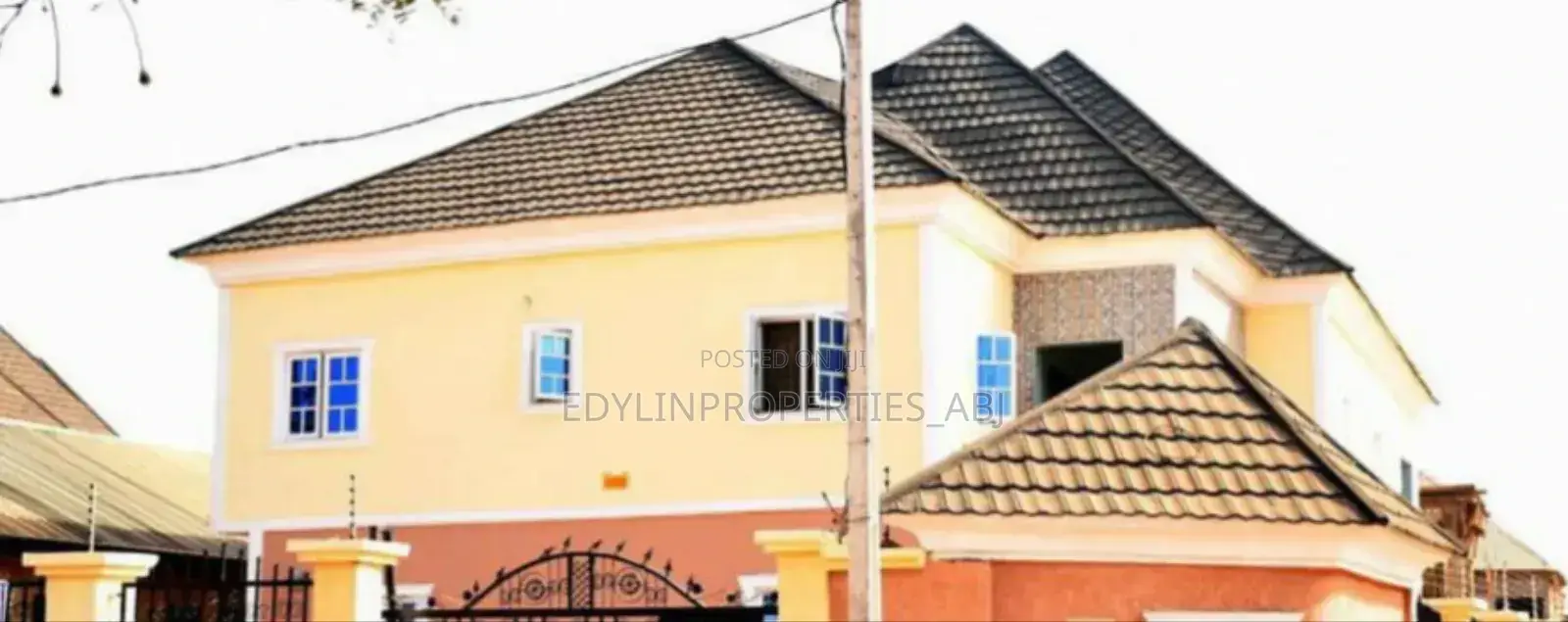 4bdrm Bungalow in Sabon Lugbe for sale in Sabon Lugbe