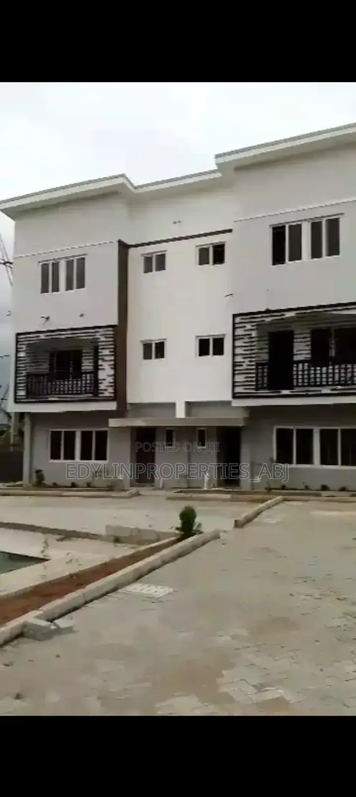4bdrm Duplex in Durumi for sale in Durumi