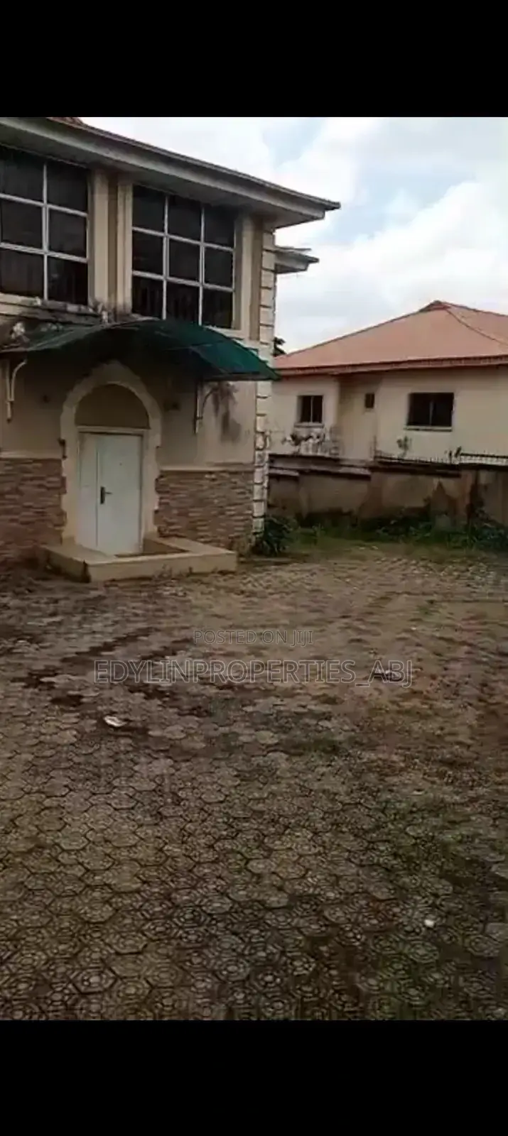 5bdrm Duplex in Gaduwa for sale in Gaduwa