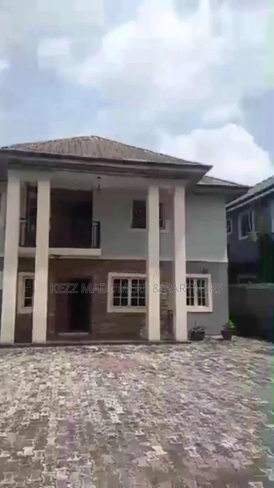 4bdrm Duplex in Woji , Port Harcourt for sale in Woji