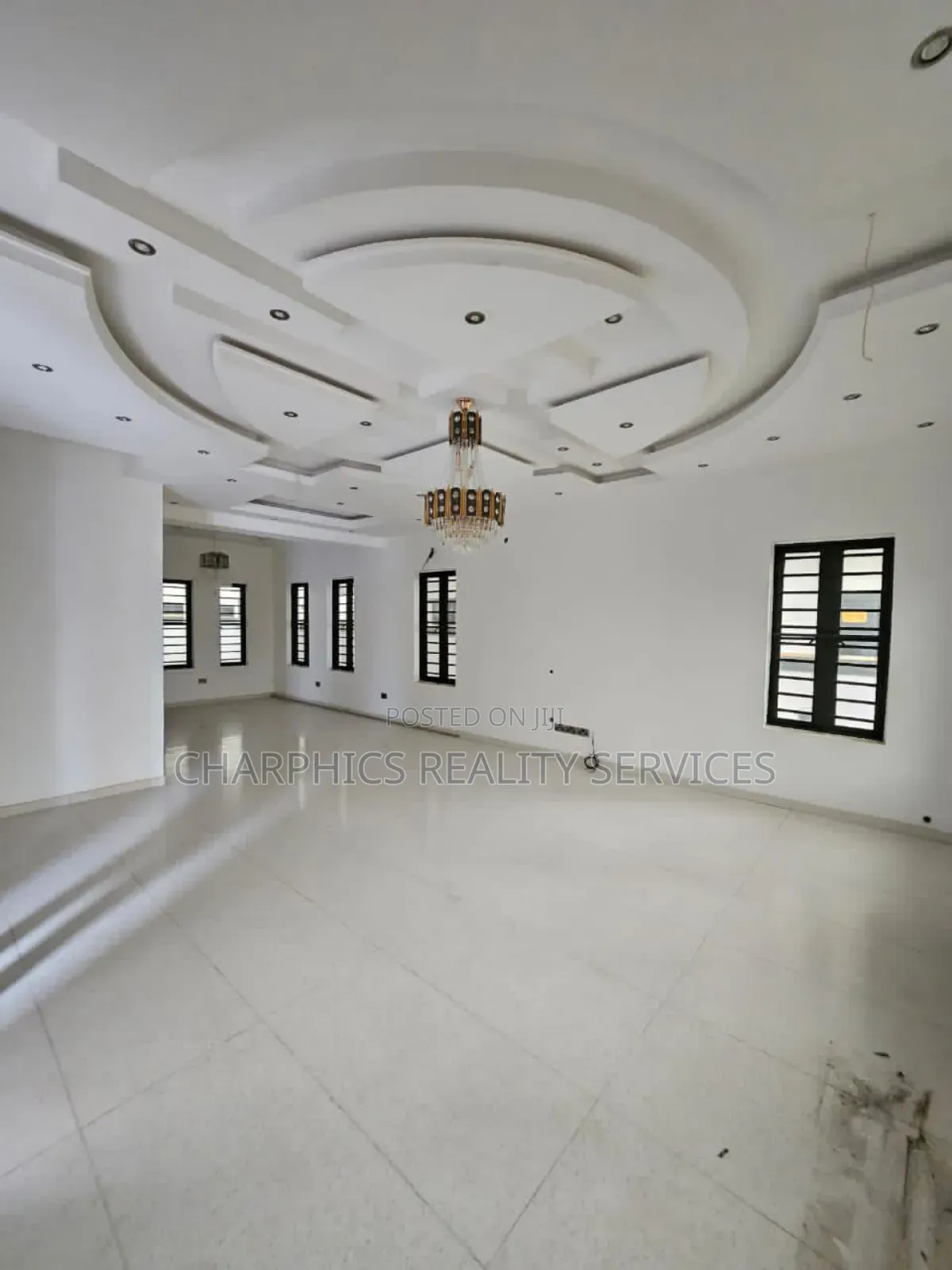 5bdrm Duplex in GRA Phase 2 Shangisha for sale in GRA Phase 2 Shangisha