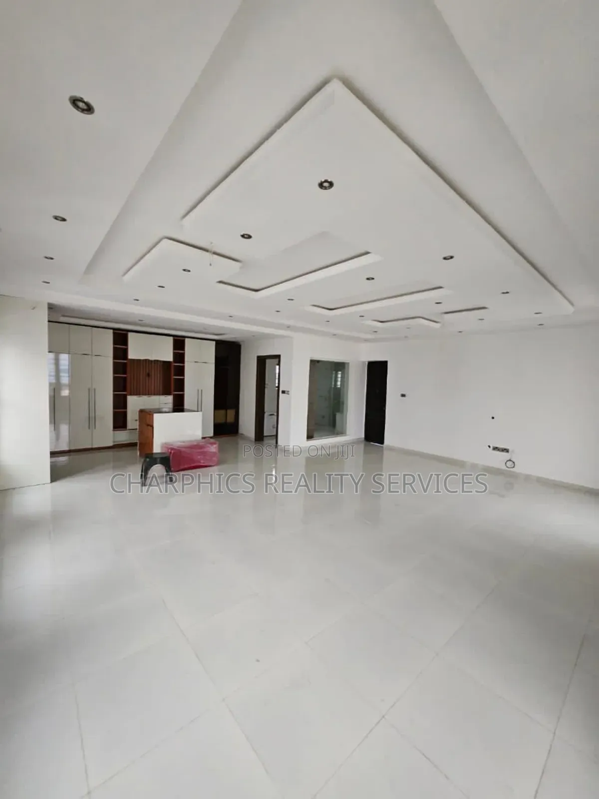 5bdrm Duplex in GRA Phase 2 Shangisha for sale in GRA Phase 2 Shangisha