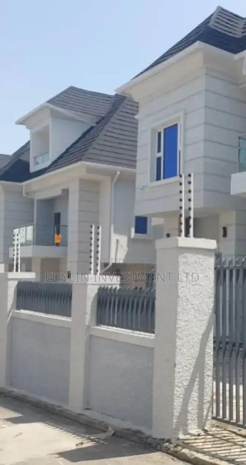 5bdrm Duplex in Inside An Estate, Guzape District for sale in Guzape District