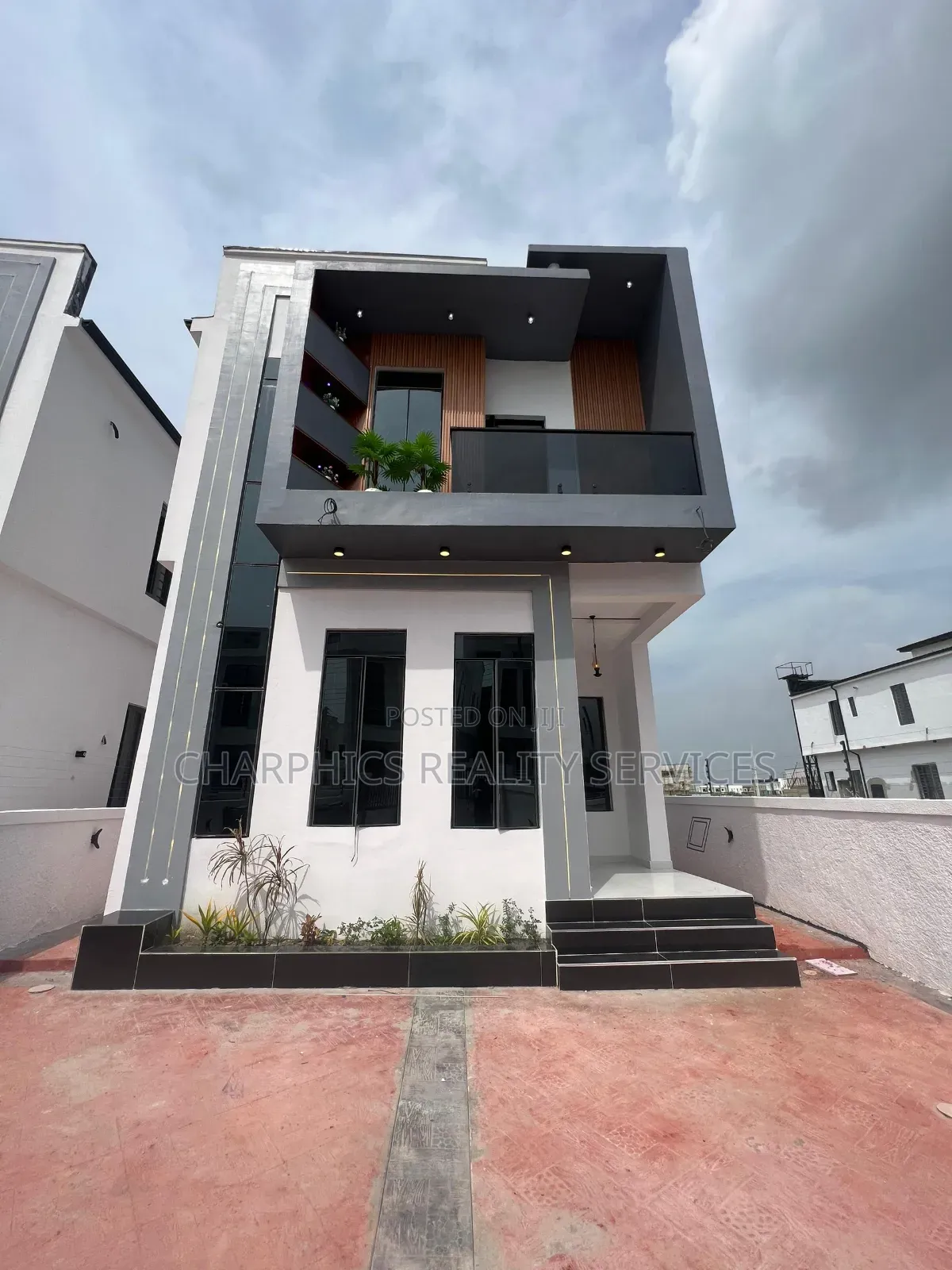 5bdrm Duplex in Ajah for sale in Ajah