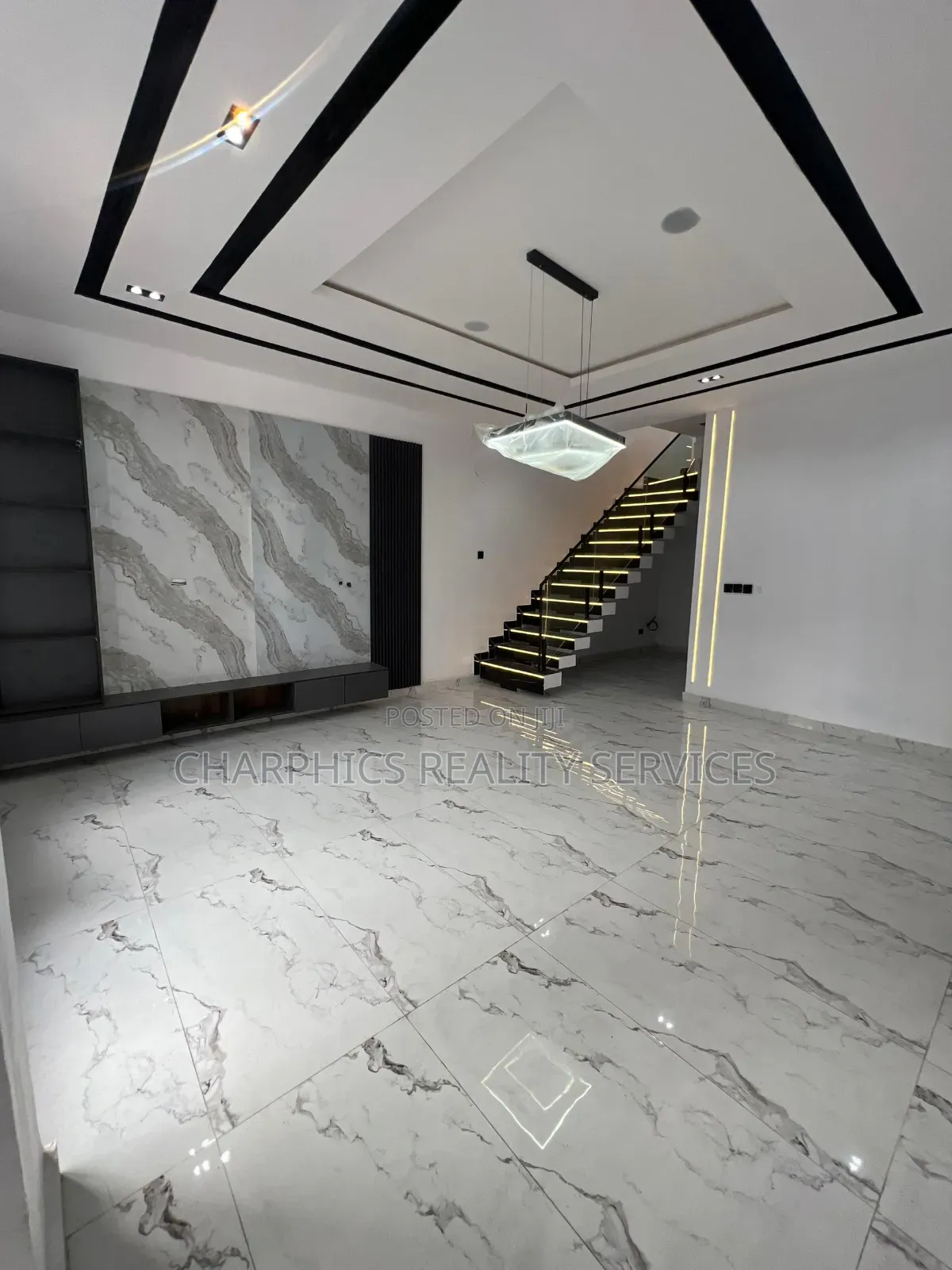 4bdrm Duplex in Ikota for sale in Ikota
