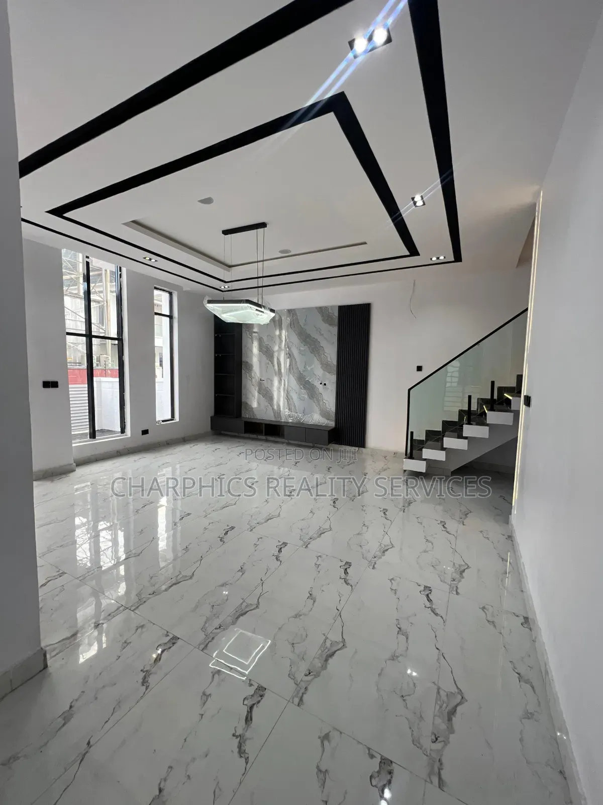 4bdrm Duplex in Ikota for sale in Ikota