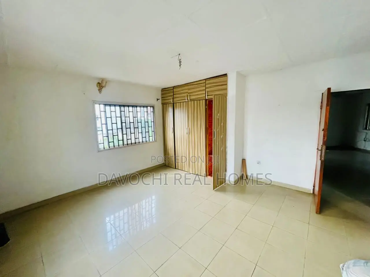 Furnished 3bdrm Apartment in Ikota for rent in Ikota