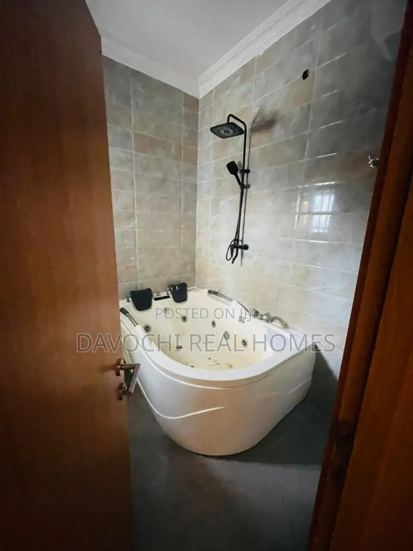 Furnished 3bdrm Apartment in Osapa london for rent in Osapa london