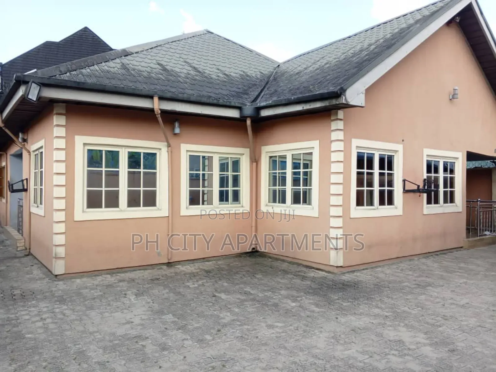 4bdrm Bungalow in Port-Harcourt for sale in Port-Harcourt