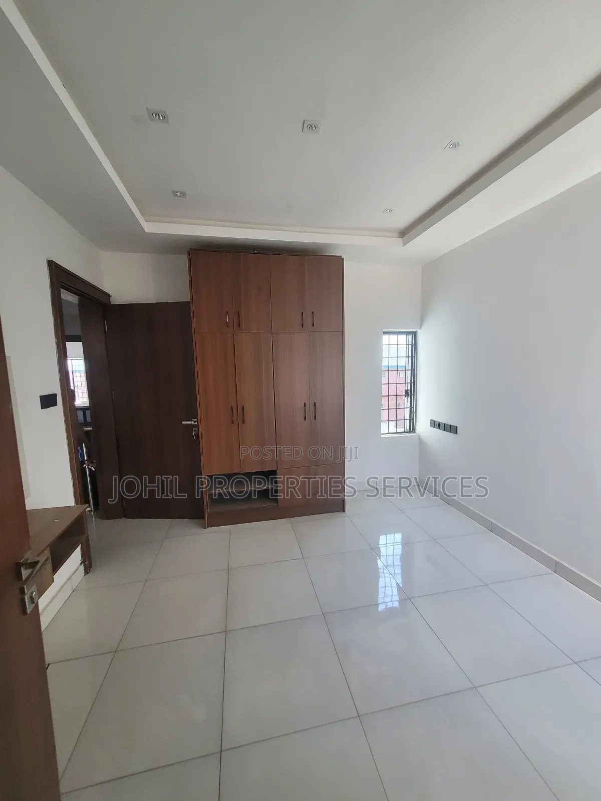 5bdrm Duplex in Citec Estate, Mbora for sale in Mbora