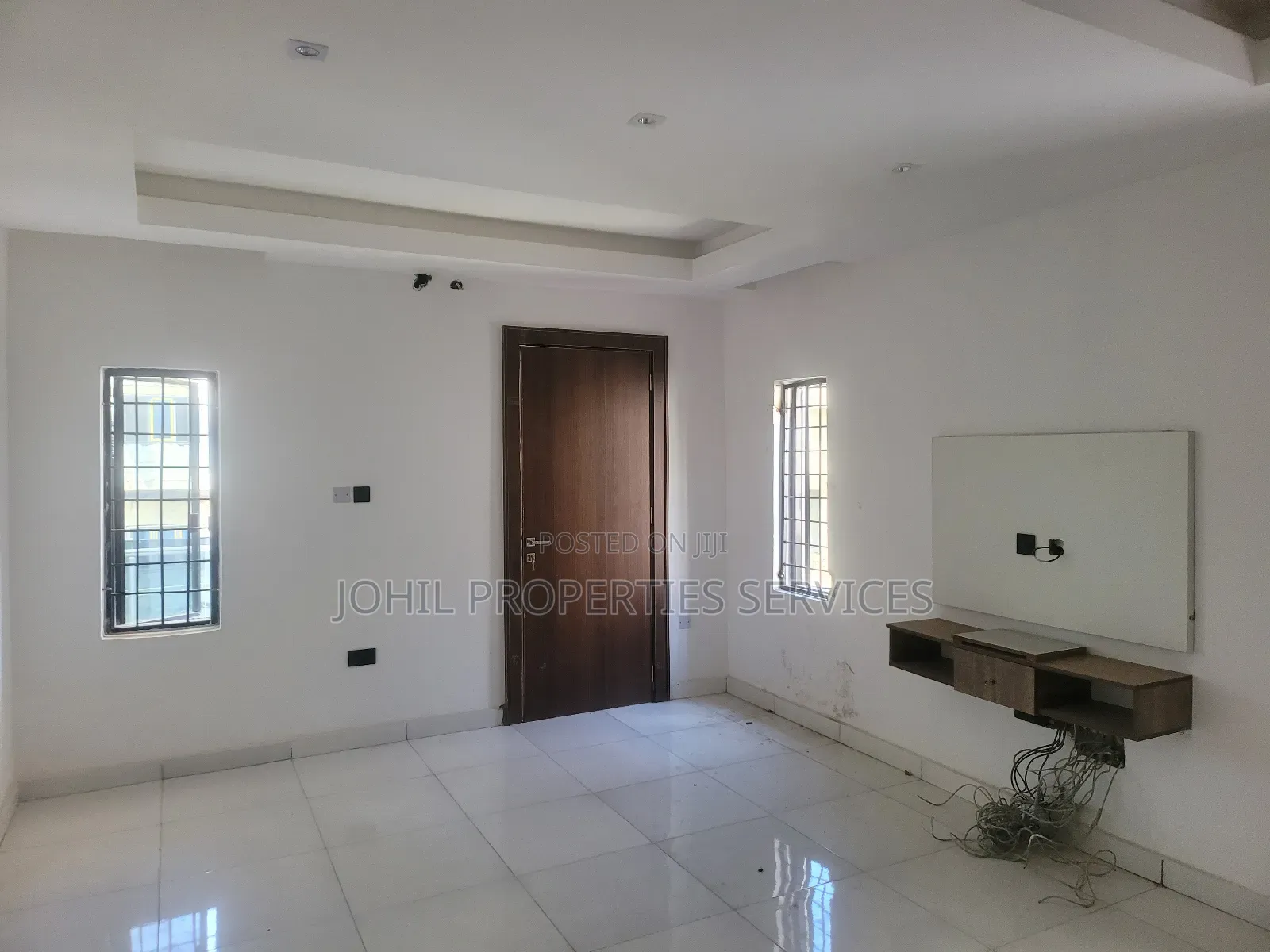 5bdrm Duplex in Citec Estate, Mbora for sale in Mbora