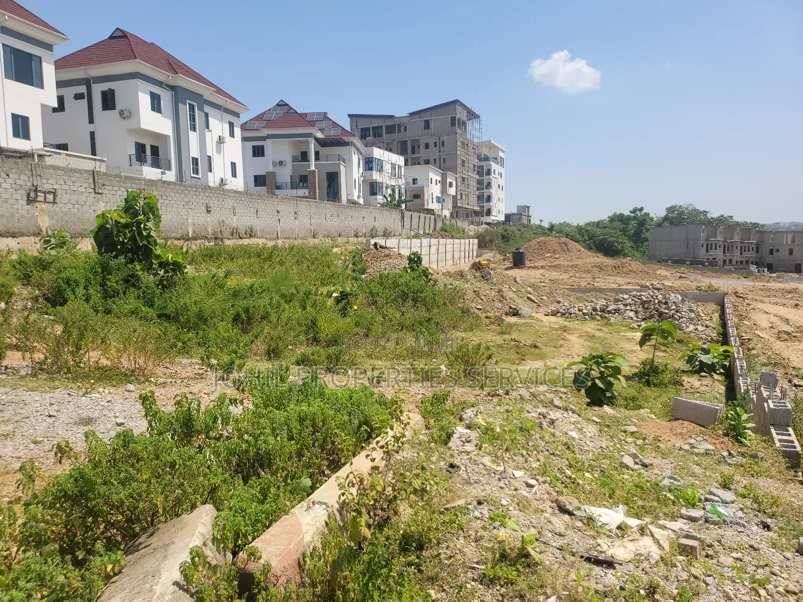 1000sqm Land for Sale at Guzape in Guzape District