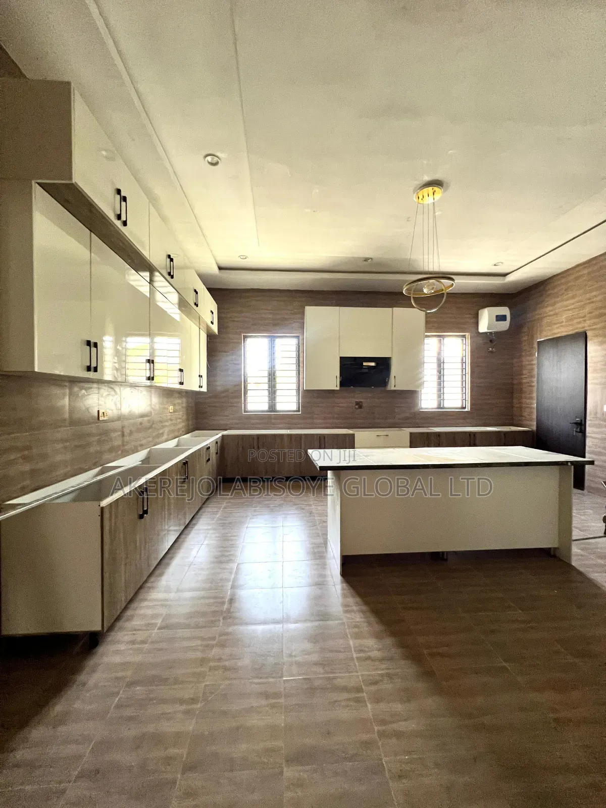 7bdrm Duplex in Gwarinpa Main for sale in Gwarinpa