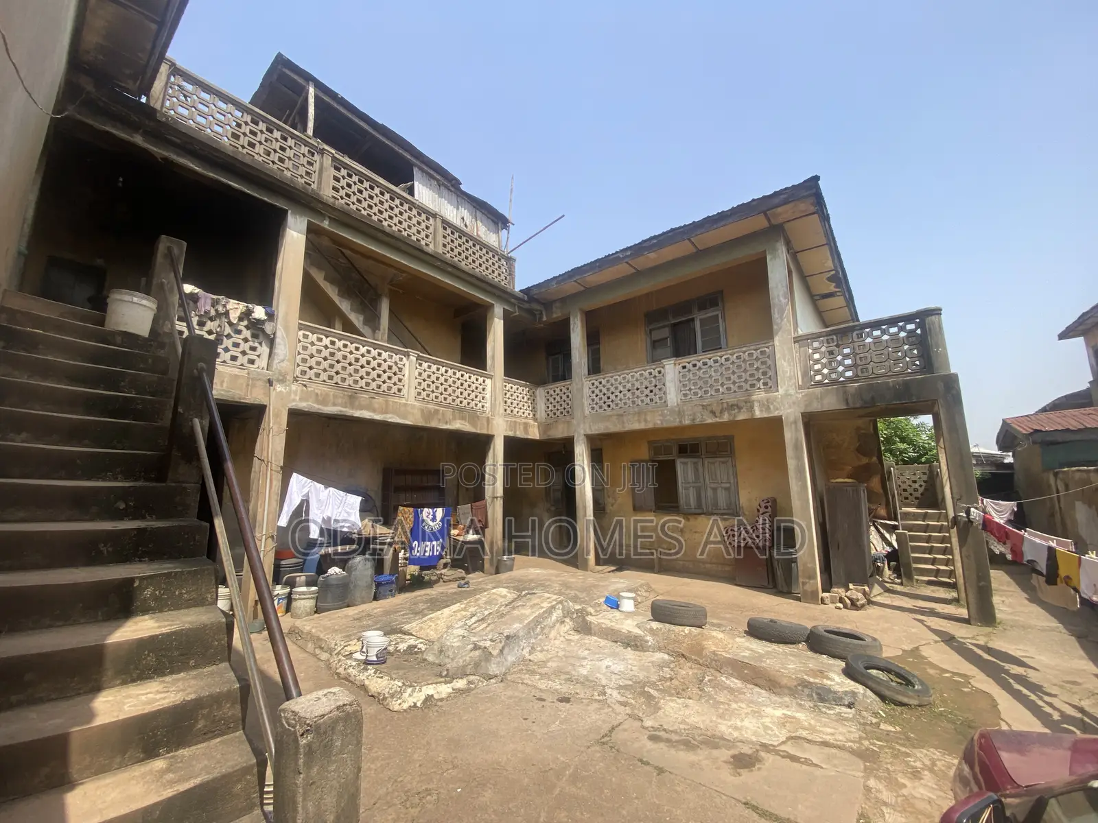 20bdrm Apartment in Off Liberty Road, for sale in Oke Ado