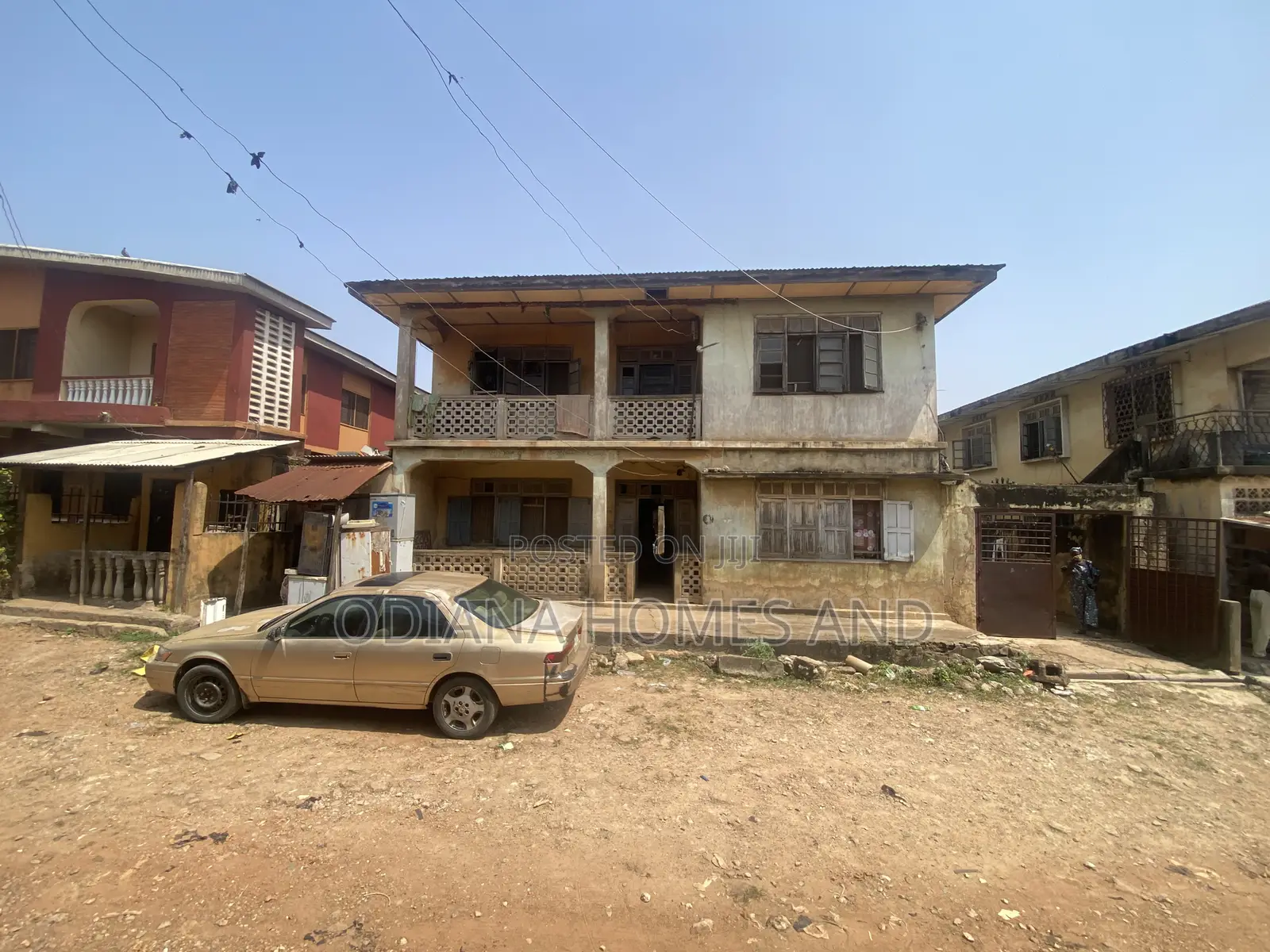20bdrm Apartment in Off Liberty Road, for sale in Oke Ado