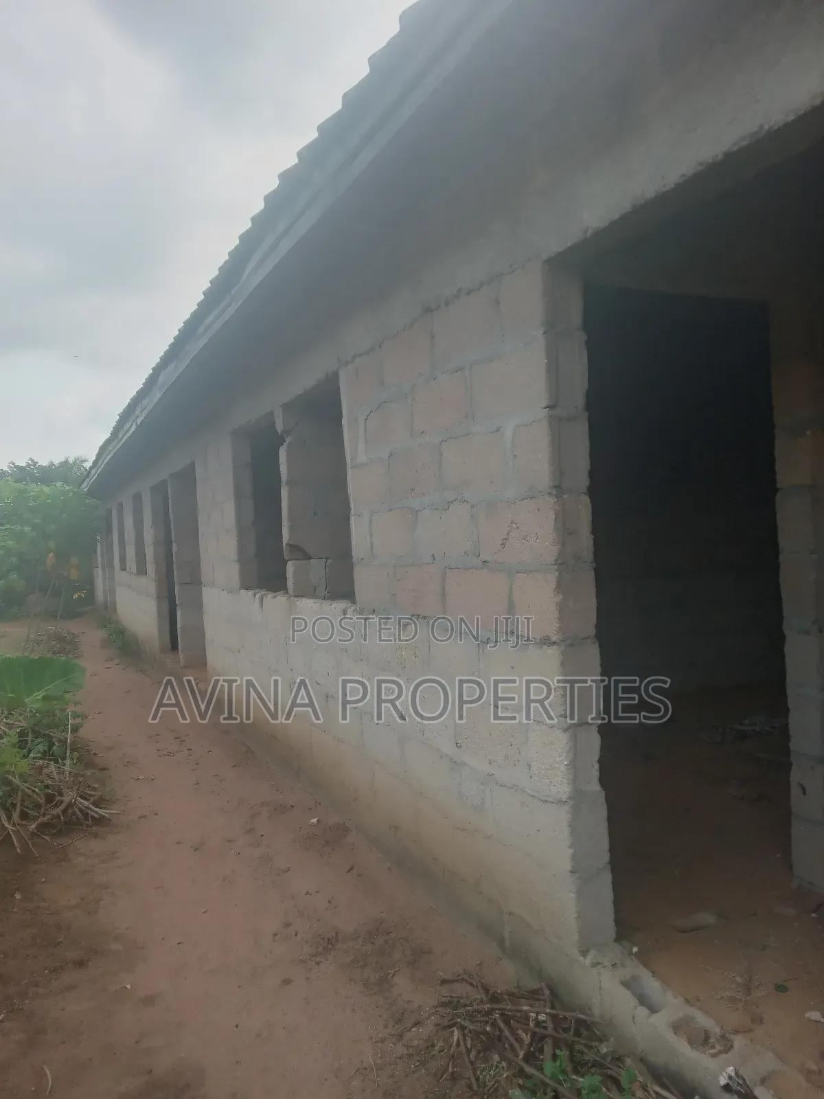 7 Unit of Self-Contained With Extra Plot for Sale in Owerri