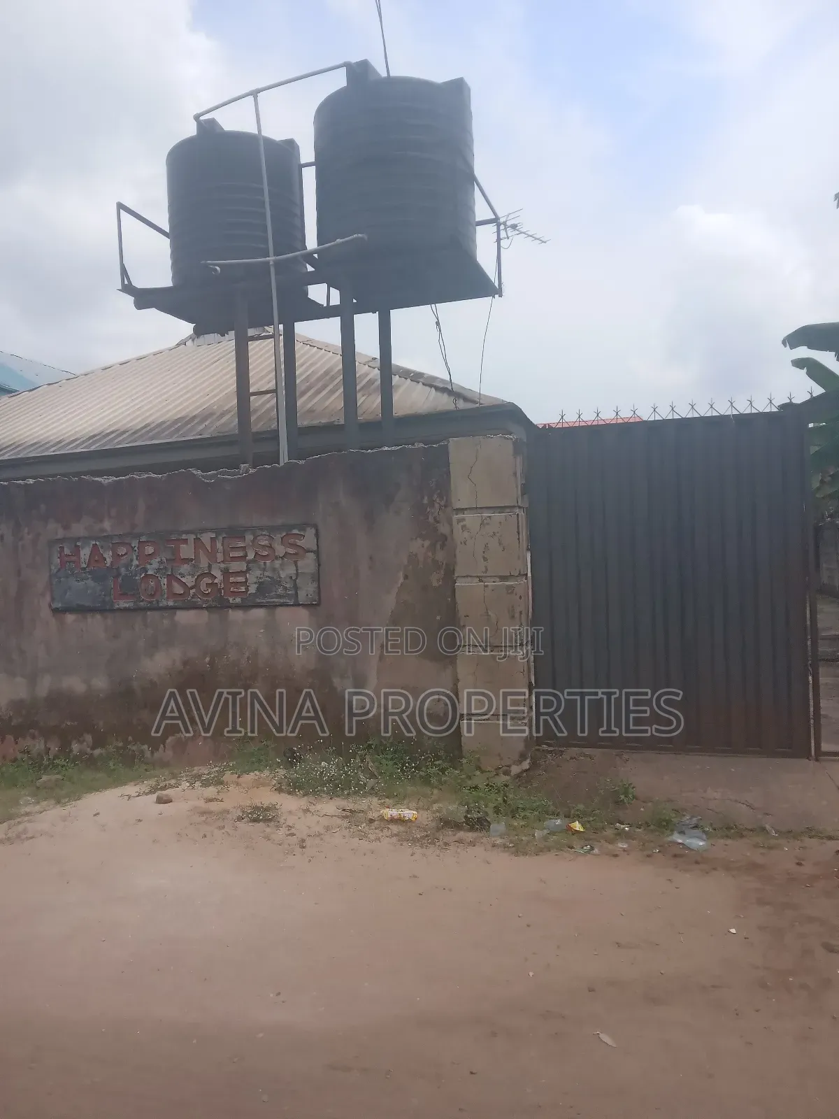 16 Rooms Self-Contained on 2 Plots of Lands in Owerri in Owerri