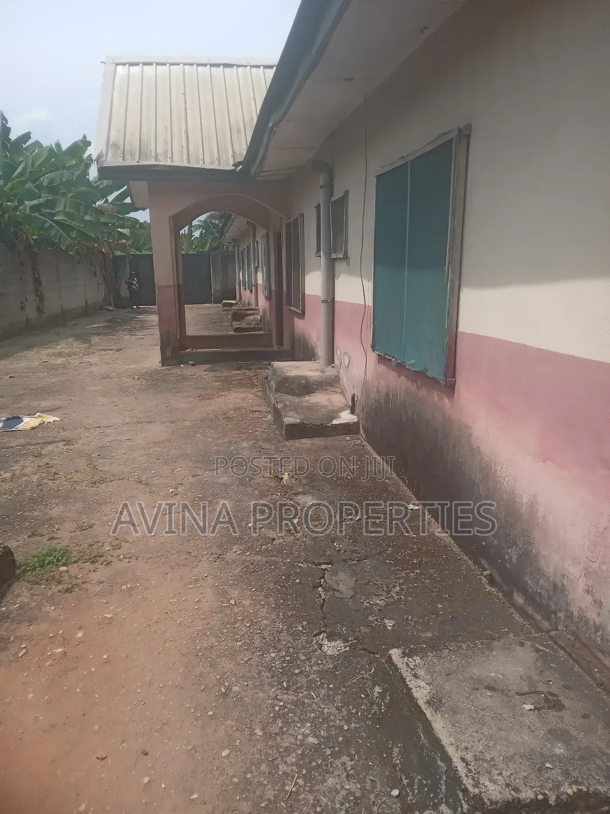 16 Rooms Self-Contained on 2 Plots of Lands in Owerri in Owerri