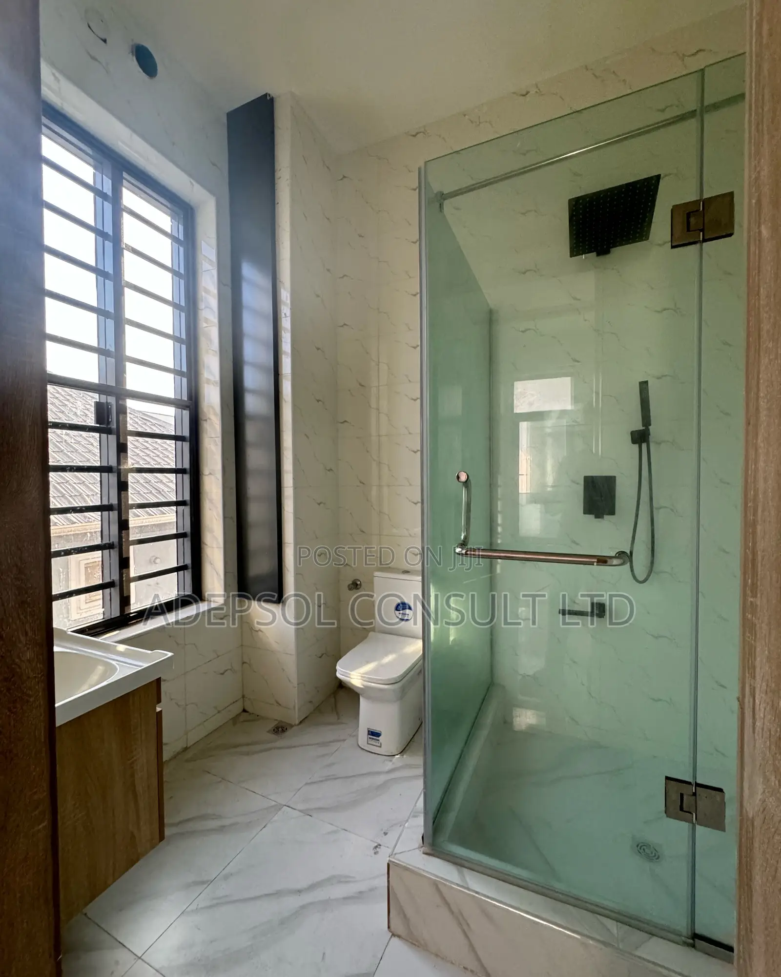 2bdrm Apartment in Kusenla Ikate for sale in Ikate-Elegushi