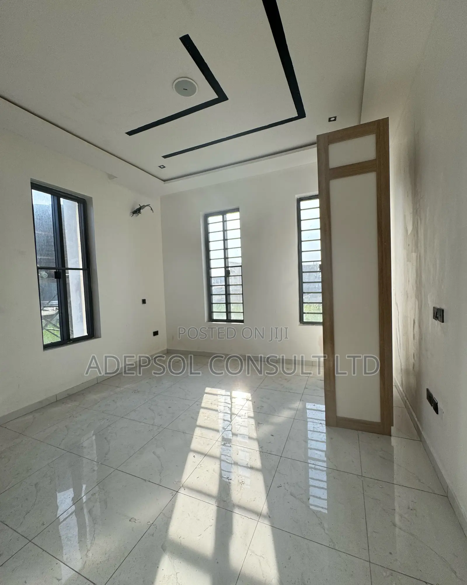 2bdrm Apartment in Kusenla Ikate for sale in Ikate-Elegushi