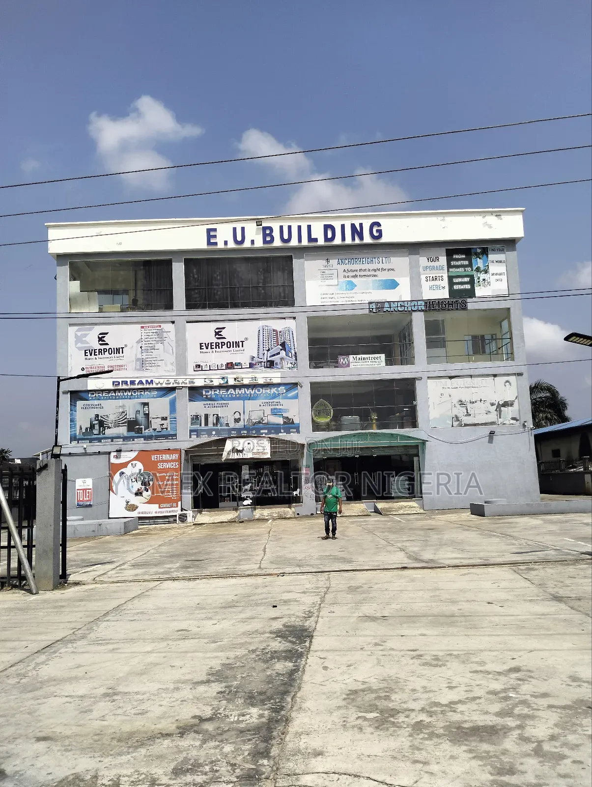 Commercial Property for Rent in Lakowe