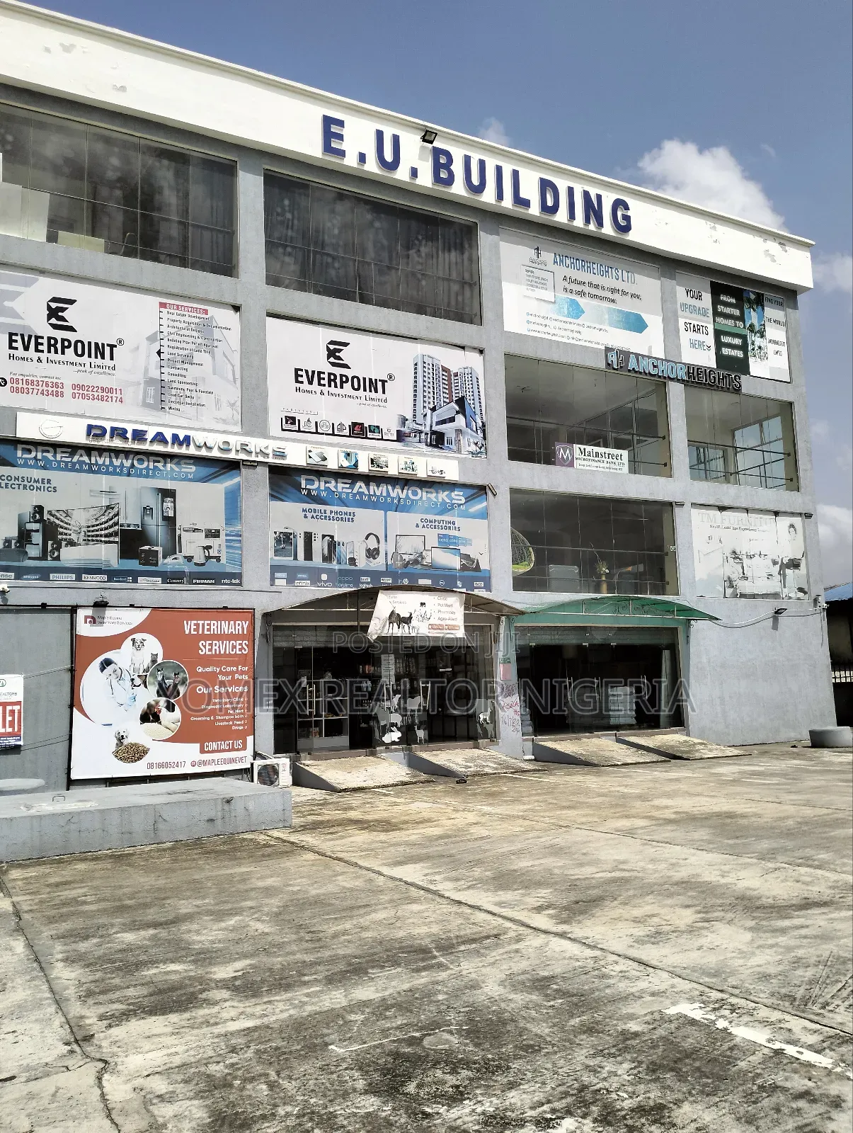 Commercial Property for Rent in Lakowe