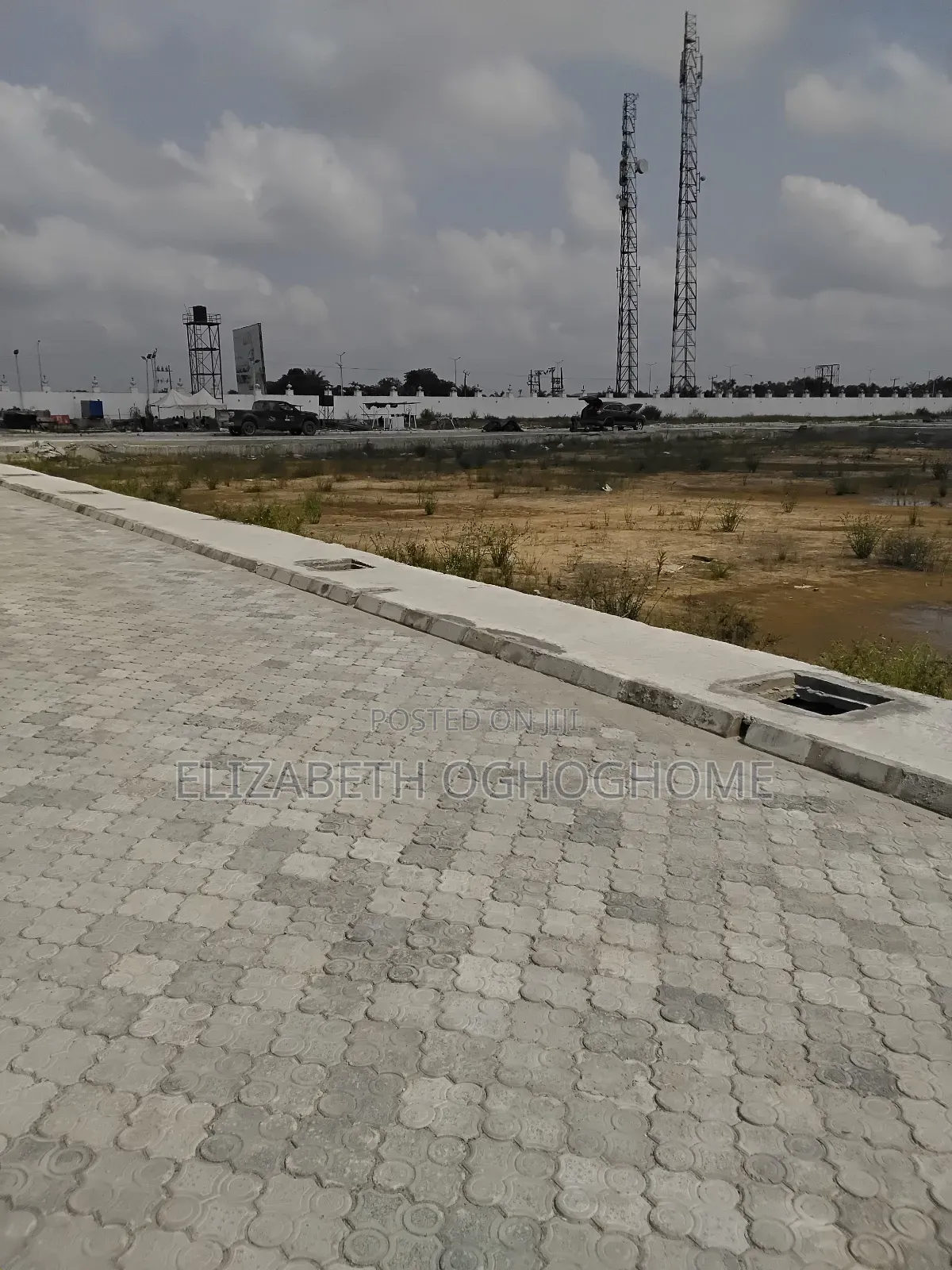Buy and Build Land Along Lekki-Epe Expressway in Off Lekki-Epe Expressway
