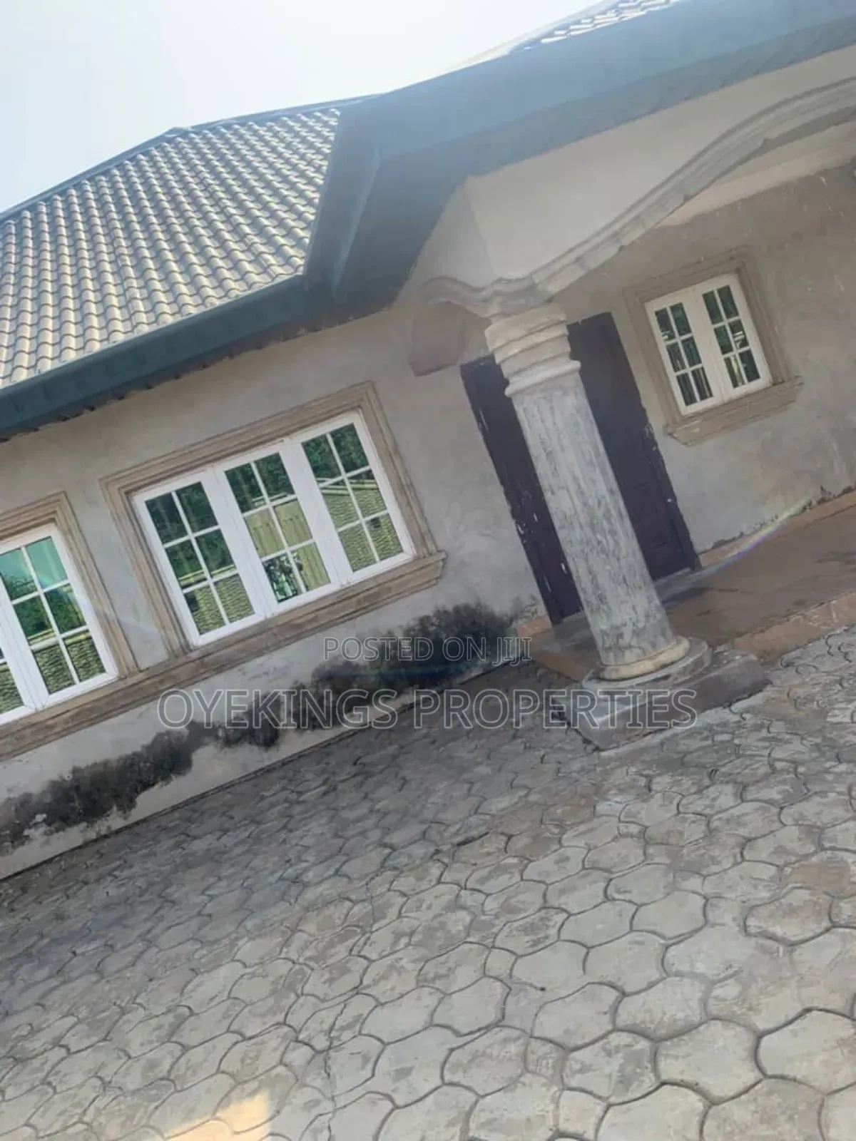 6bdrm Block of Flats in Jiboye, Akala Express for sale in Akala Express