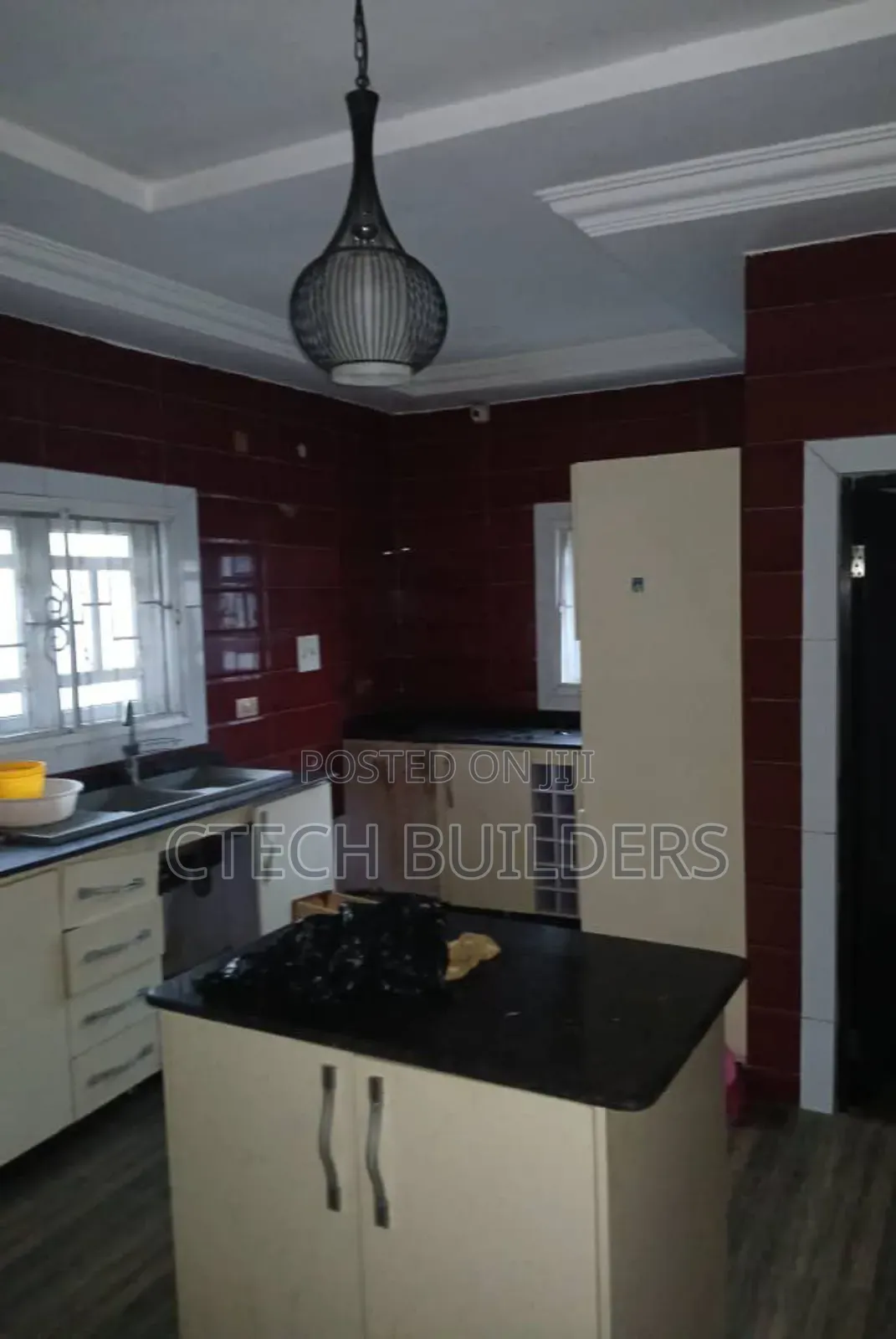6bdrm Duplex in Benin City for sale in Benin City