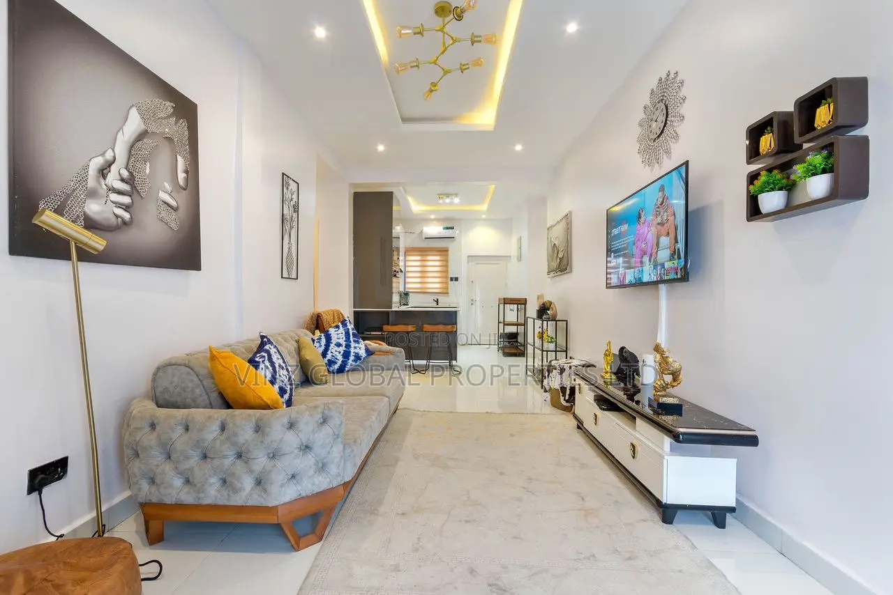 Luxury 2 Bedroom Apartment With Swimming Pool in Lekki