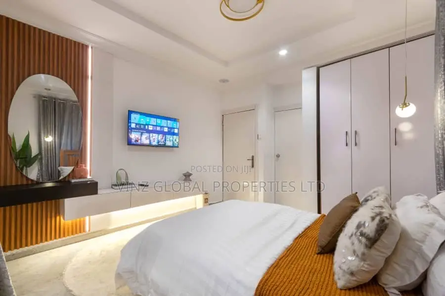 Luxury 3 Bedroom Apartment With Swiming Pool, Gym Snooker in Lekki