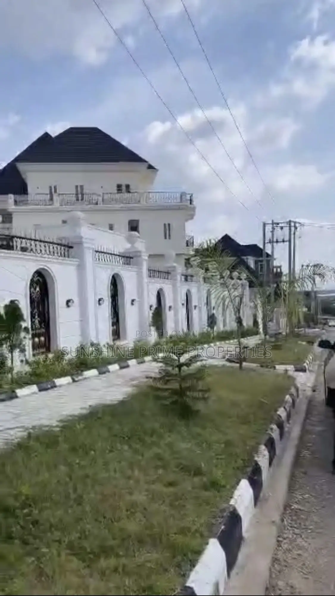 Furnished 6bdrm Mansion in Guzape for sale in Guzape District