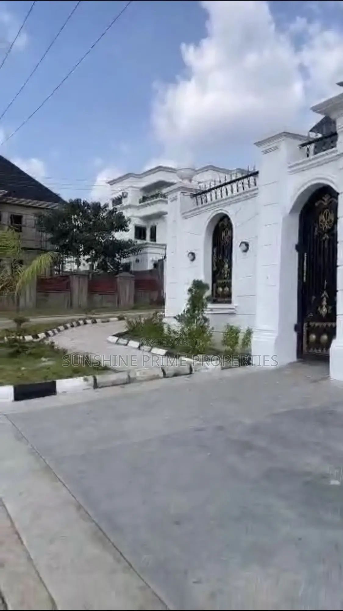 Furnished 6bdrm Mansion in Guzape for sale in Guzape District