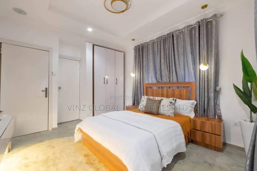 Luxury 2 Bedroom Apartment With Swimming Pool, Gym Snooker in Lekki