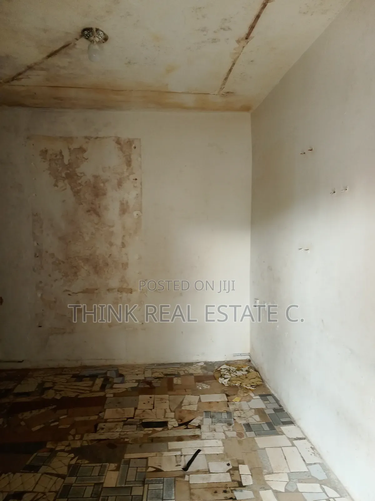 Shop at Sapele Road for Rent in Benin City