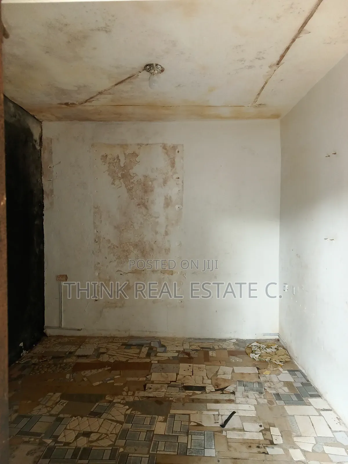 Shop at Sapele Road for Rent in Benin City