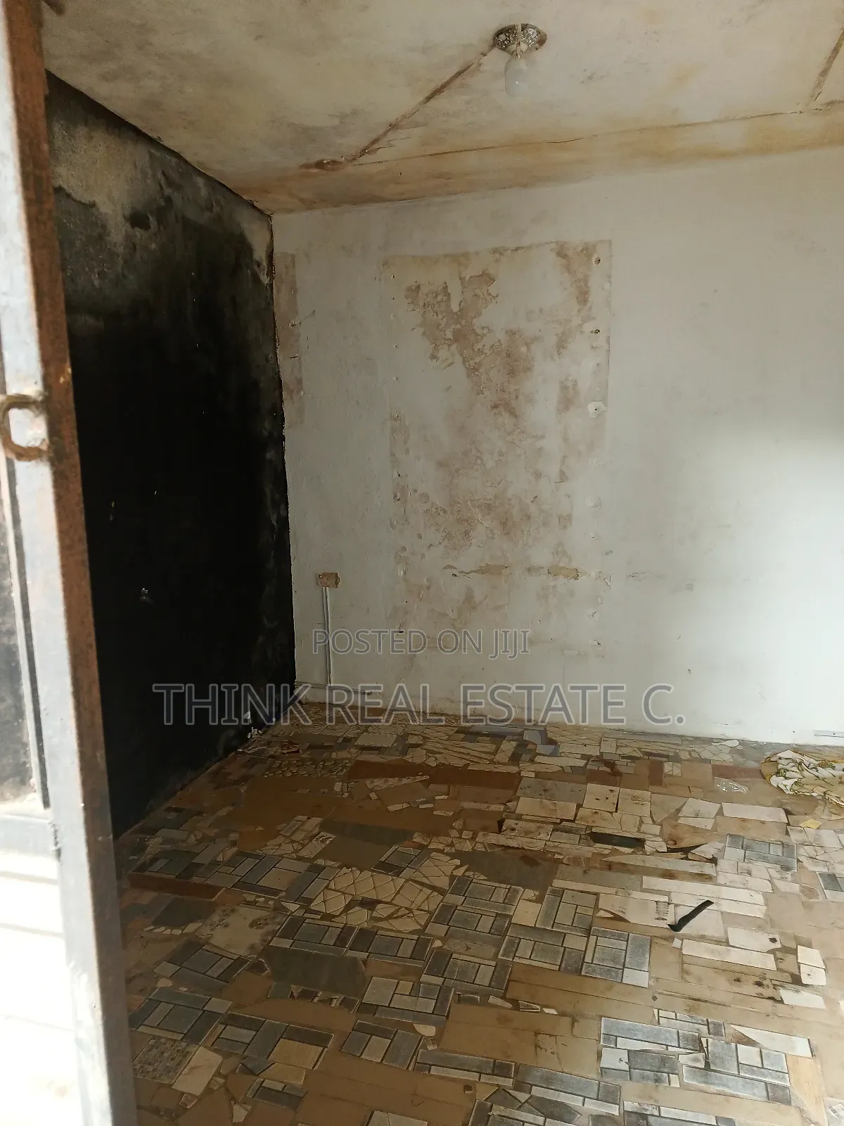 Shop at Sapele Road for Rent in Benin City