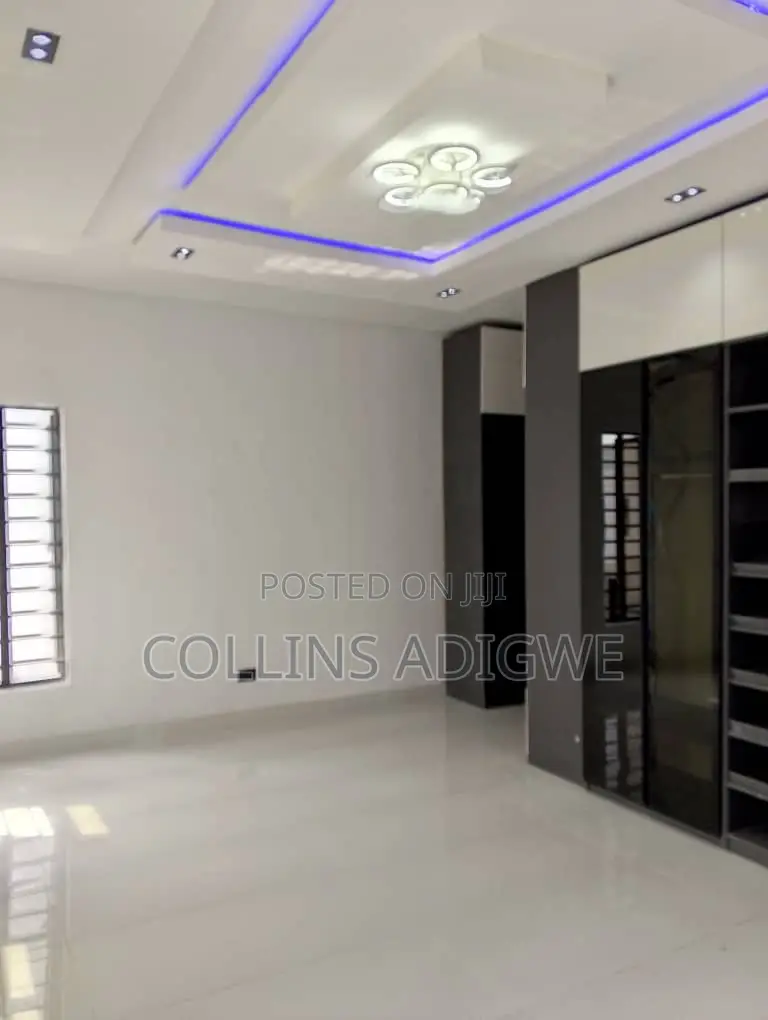 5bdrm Duplex in Call To Enter Estate for sale in Ajah