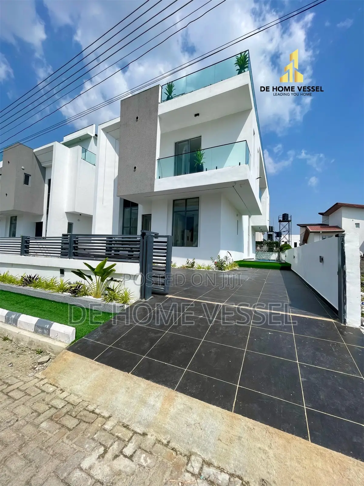 5bdrm Duplex in Lekki for sale in Lekki